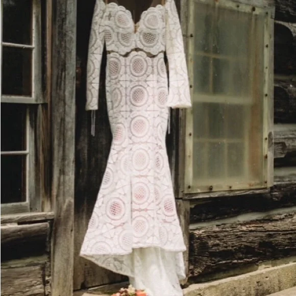 Willowby by Watters Westley Wedding Gown - Picture 2 of 6